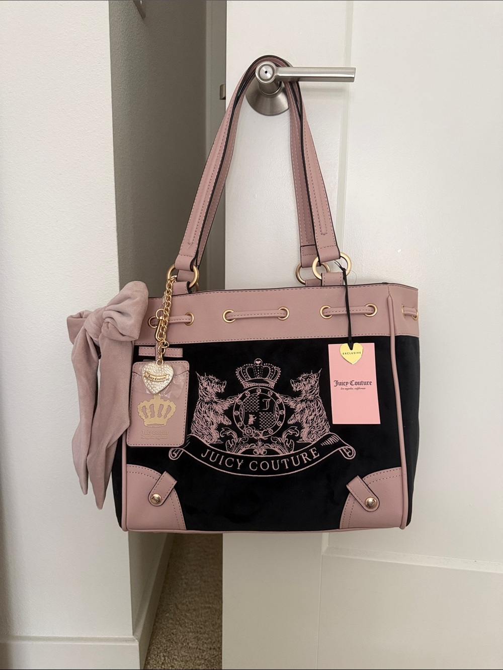 Juicy Couture Black and Dusty Pink Crest Tote with Bow Charm bag daydreamer